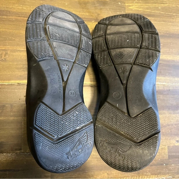 Dansko Enya Black Clogs Slip-On Slip Resistant - Picture 10 of 12